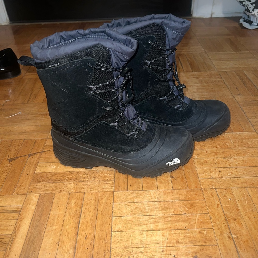 The North Face Black Winter Boots